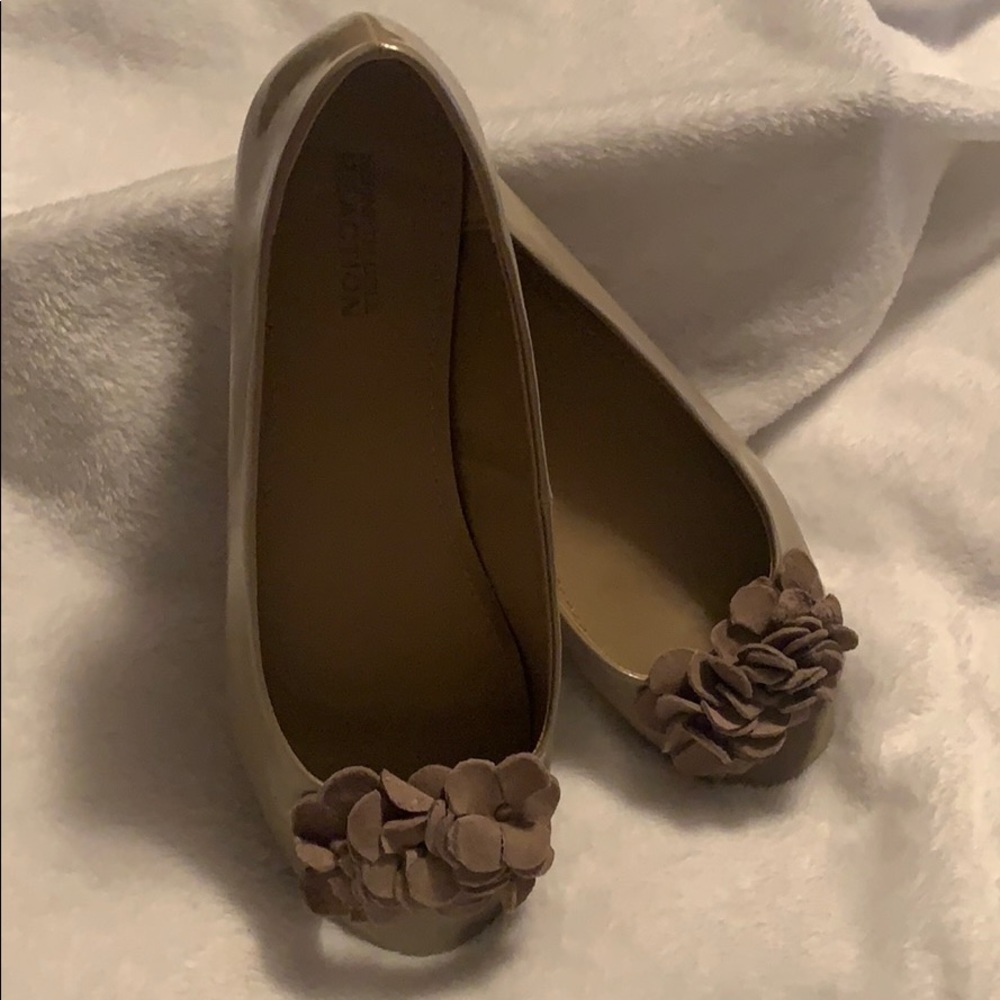 Kenneth Cole Reaction flats